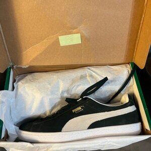NEW!  PUMA Suede Classic XXI Sneakers